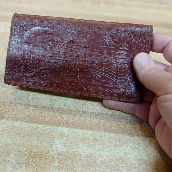 Vtg Men Leather Wallet Dragon Tiger Embossed - Picture 3 of 6